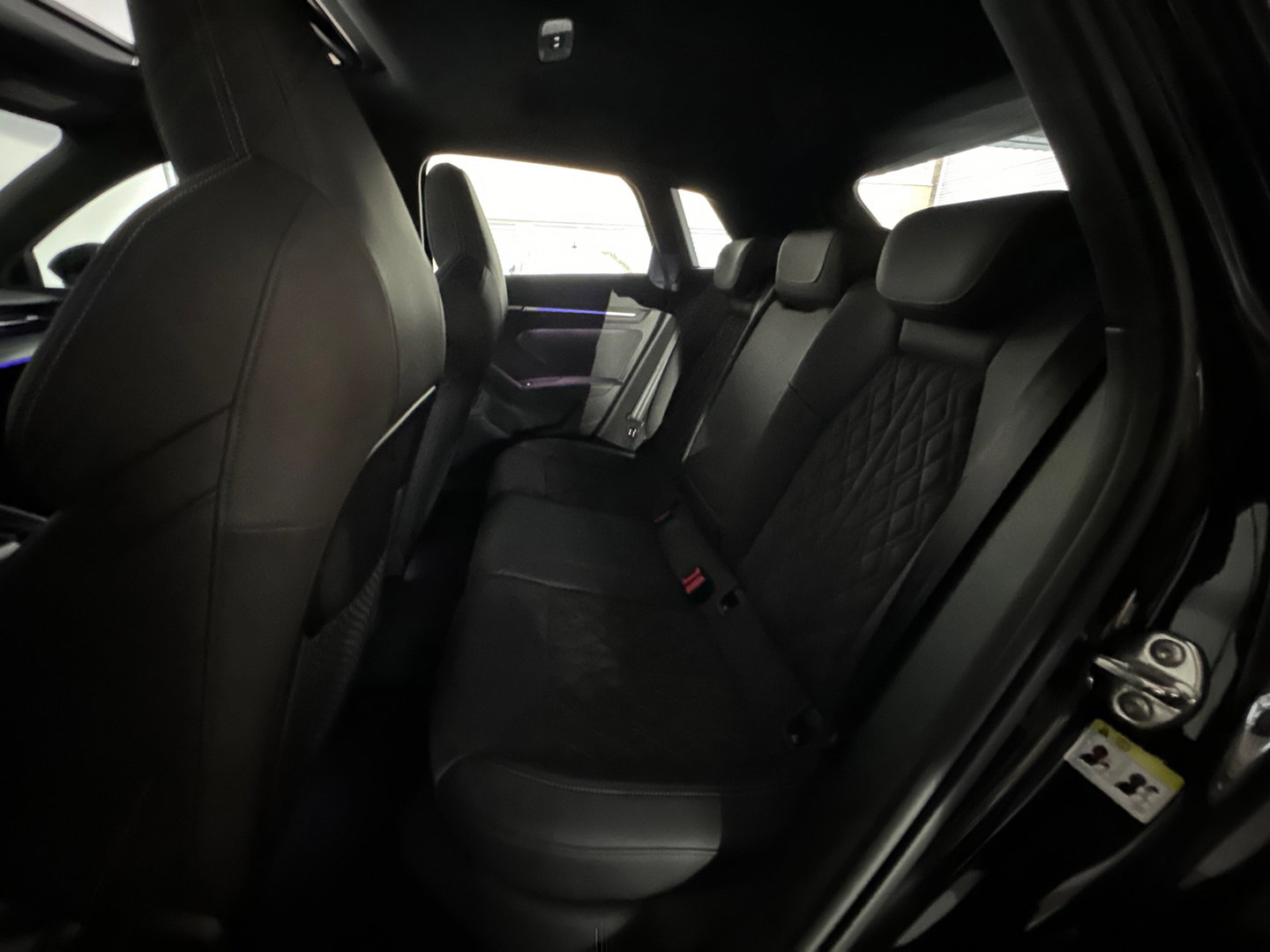 Audi A3 Sportback 45 TFSI e S edition Competition Pano|RS Seats|Sfeer|Keyless|Camera