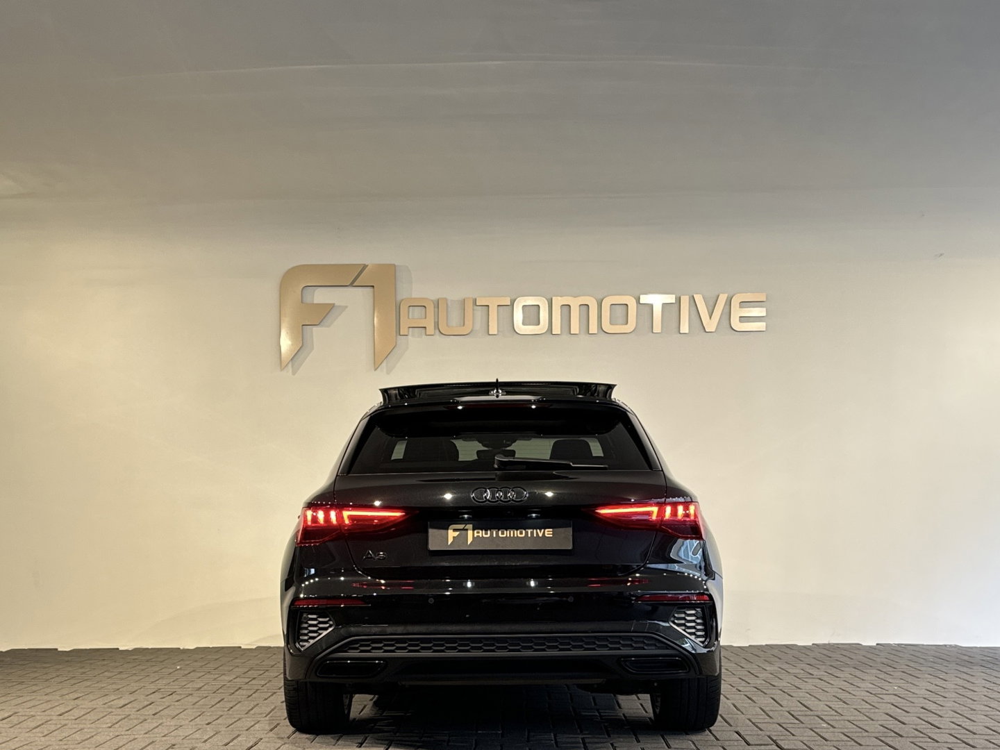 Audi A3 Sportback 45 TFSI e S edition Competition Pano|RS Seats|Sfeer|Keyless|Camera