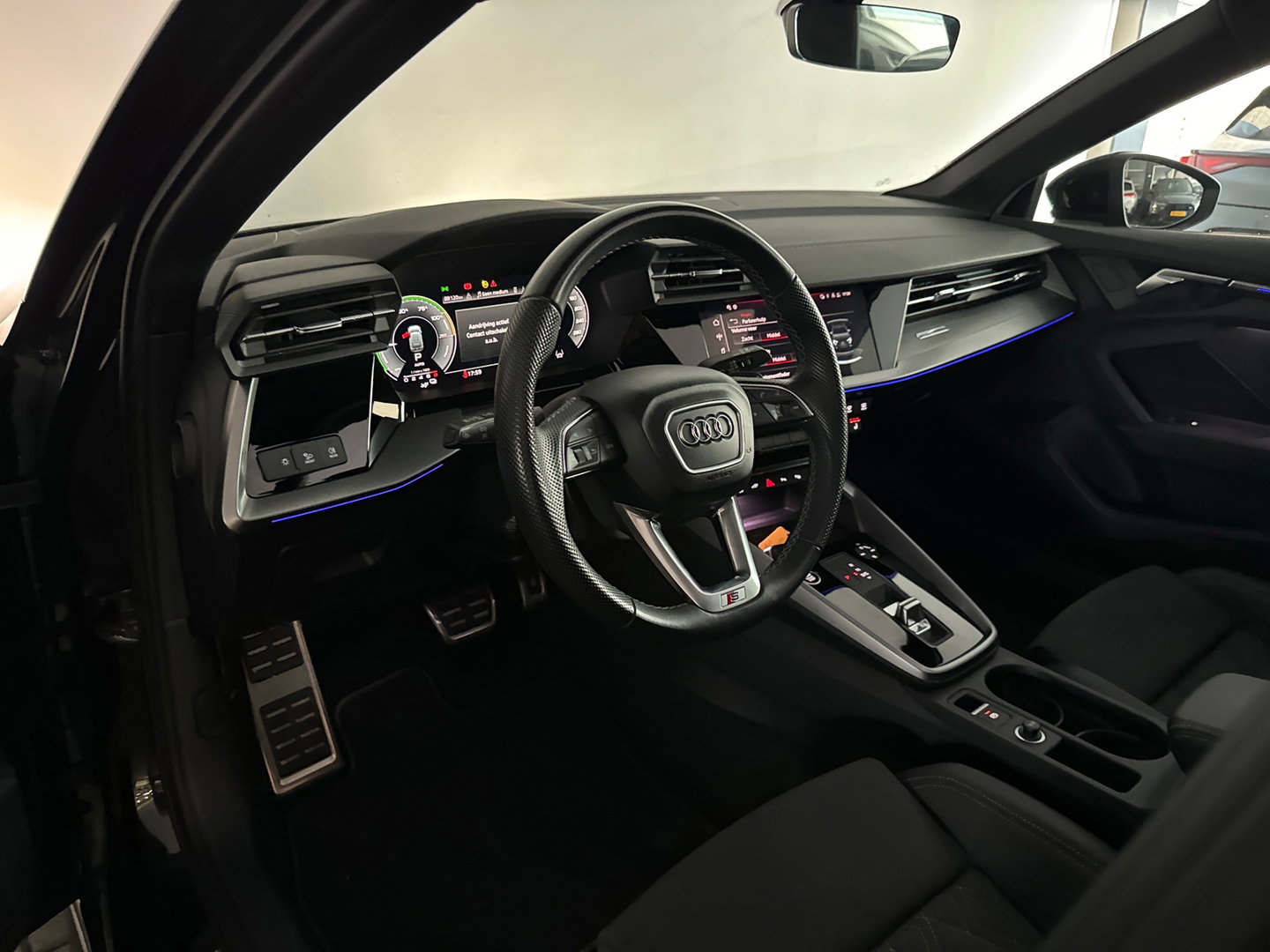 Audi A3 Sportback 45 TFSI e S edition Competition Pano|RS Seats|Sfeer|Keyless|Camera