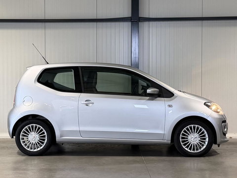 Volkswagen up! 1.0 high up! BlueMotion Airco Cruise Navi PDC
