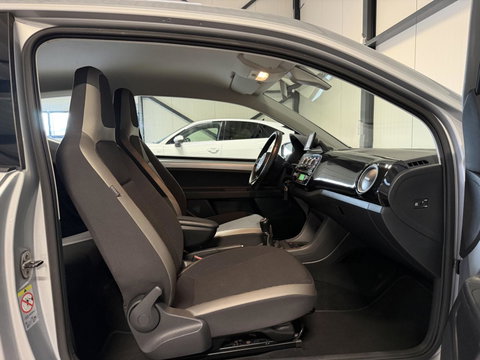 Volkswagen up! 1.0 high up! BlueMotion Airco Cruise Navi PDC