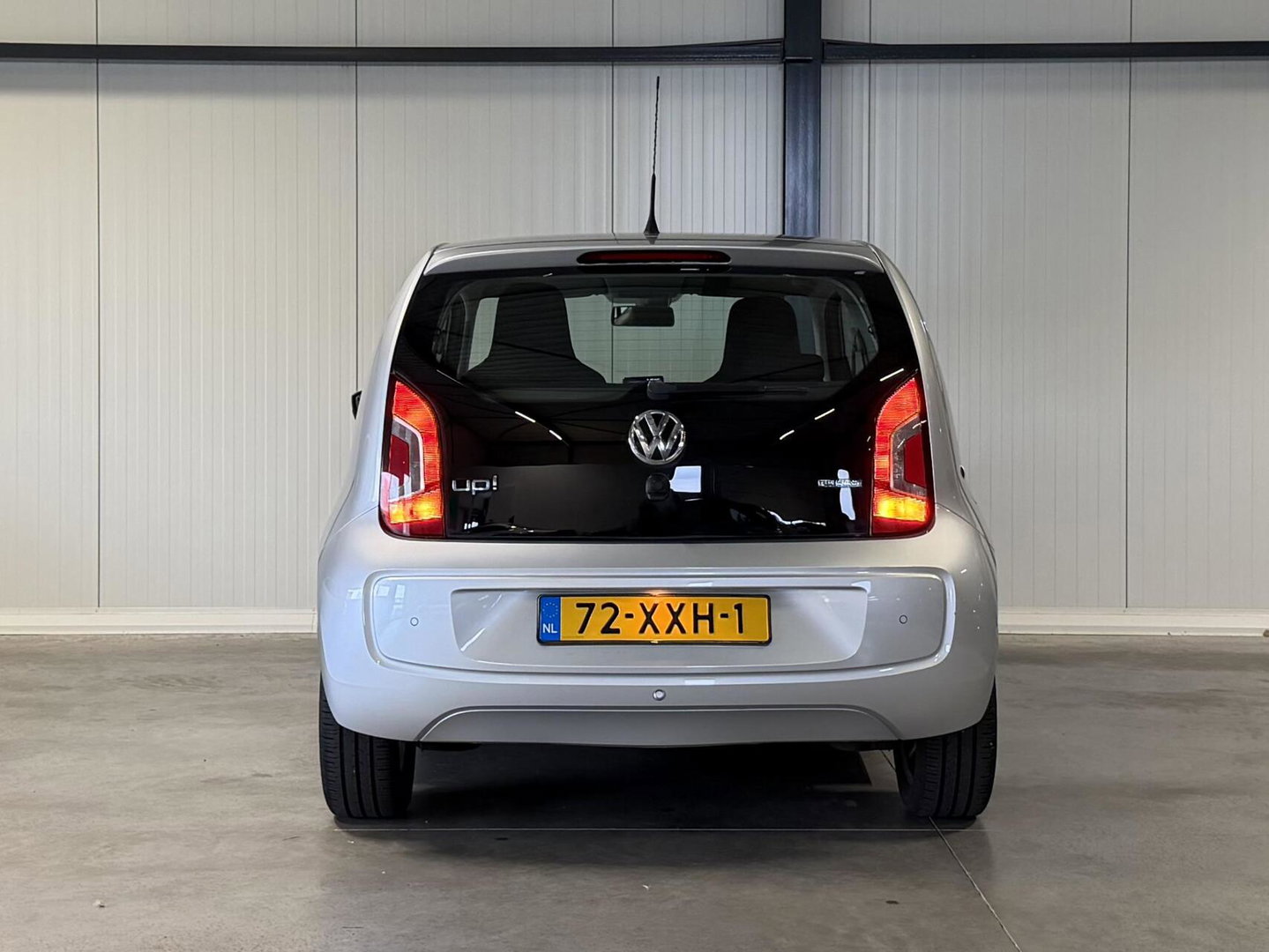 Volkswagen up! 1.0 high up! BlueMotion Airco Cruise Navi PDC
