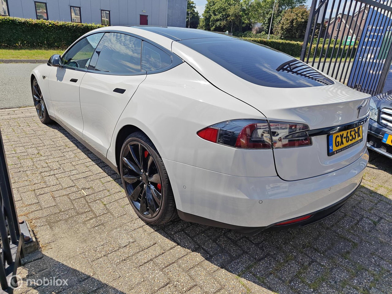Tesla Model S