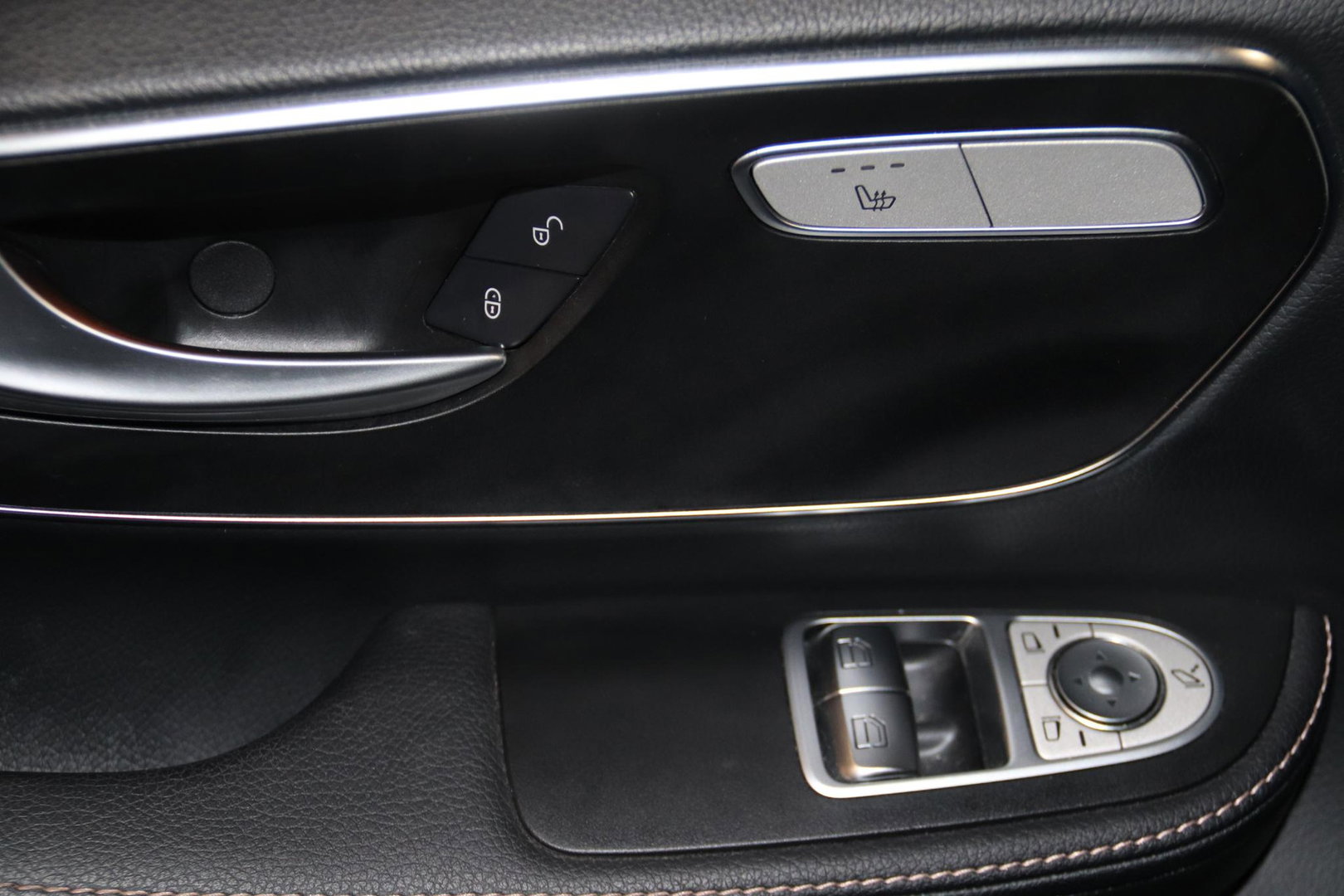 Mercedes-Benz EQV 300 L2 LANG 6 persoonsuitvoering Mercedes-Benz EQV 300 L2 6-persoonuitvoering