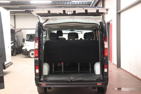Opel Vivaro Combi 1.6 CDTI PERSONEN VERVOER 9 PERSOONS PERSONENBUS Opel Vivaro Combi 1.6 CDTI PERSONENVERVOER 9 PERSOONS PERSONENBUS