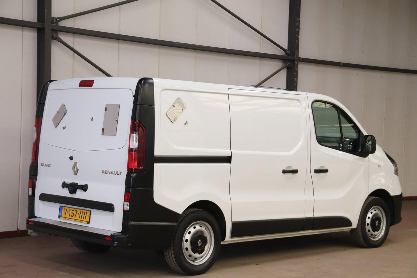Renault Trafic 1.6 dCi WERKPLAATSINRICHTING AIRCO Renault Trafic 1.6 dCi WERKPLAATSINRICHTING