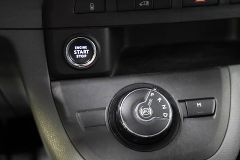 Toyota ProAce Worker 2.0 D-4D Live L2H1 LANG AUTOMAAT