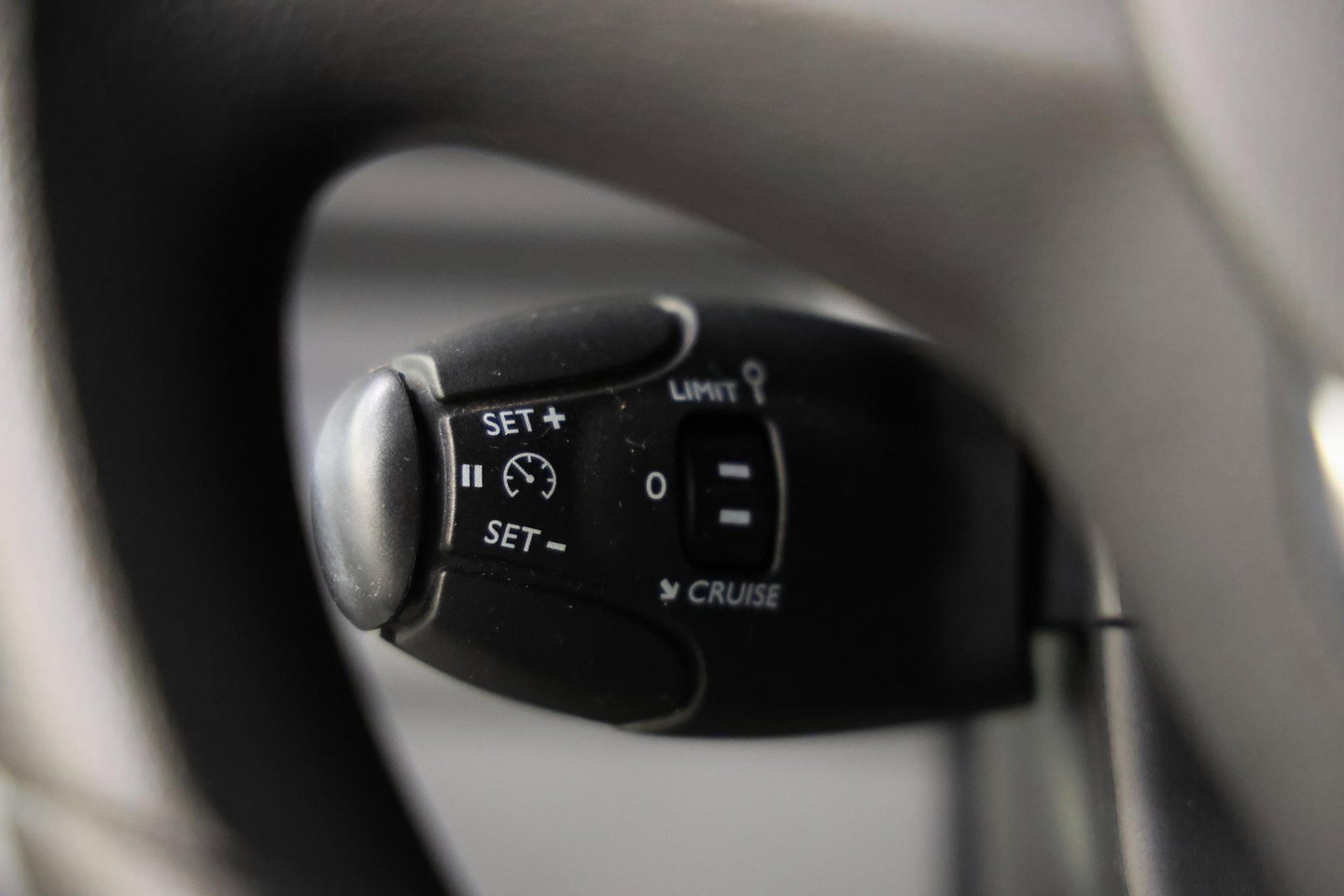 Toyota ProAce Worker 2.0 D-4D Live L2H1 LANG AUTOMAAT
