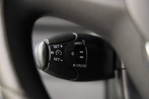 Toyota ProAce Worker 2.0 D-4D Live L2H1 LANG AUTOMAAT
