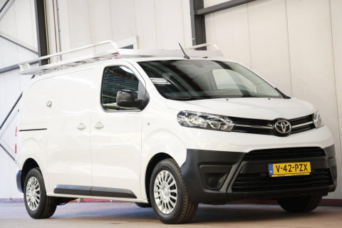 Toyota ProAce Worker 2.0 D-4D Live L2H1 LANG AUTOMAAT