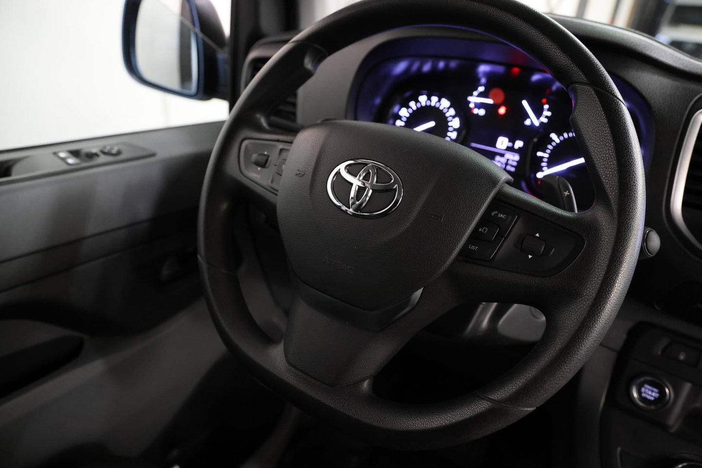 Toyota ProAce Worker 2.0 D-4D Live L2H1 LANG AUTOMAAT