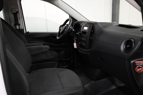 Mercedes-Benz eVito Tourer PRO L3 9 PERSOONS PERSONENBUS