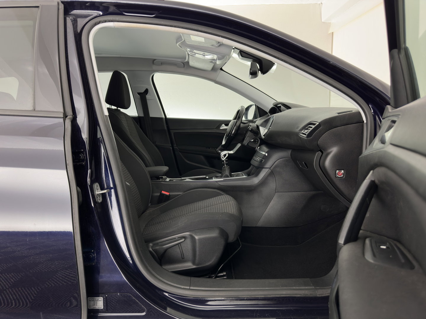 Peugeot 308 SW 1.6 BlueHDI Blue Lease Executive *PANO | NAVI-FULLMAP | COMFORT-SEATS | PRIVACY-GLASS | DAB+ | ECC | PDC | CRUISE | 16''ALU | TOWBAR*