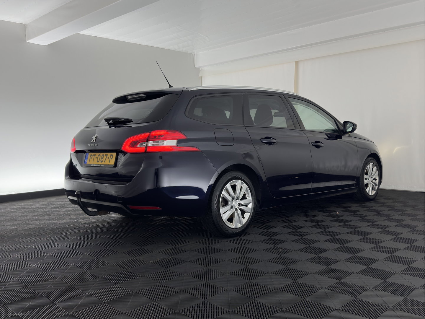Peugeot 308 SW 1.6 BlueHDI Blue Lease Executive *PANO | NAVI-FULLMAP | COMFORT-SEATS | PRIVACY-GLASS | DAB+ | ECC | PDC | CRUISE | 16''ALU | TOWBAR*
