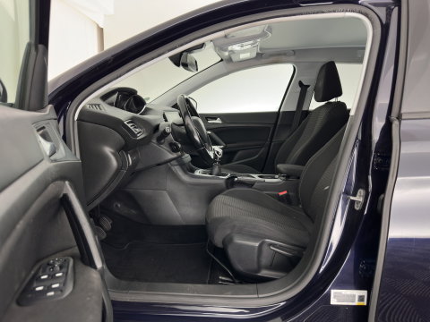 Peugeot 308 SW 1.6 BlueHDI Blue Lease Executive *PANO | NAVI-FULLMAP | COMFORT-SEATS | PRIVACY-GLASS | DAB+ | ECC | PDC | CRUISE | 16''ALU | TOWBAR*