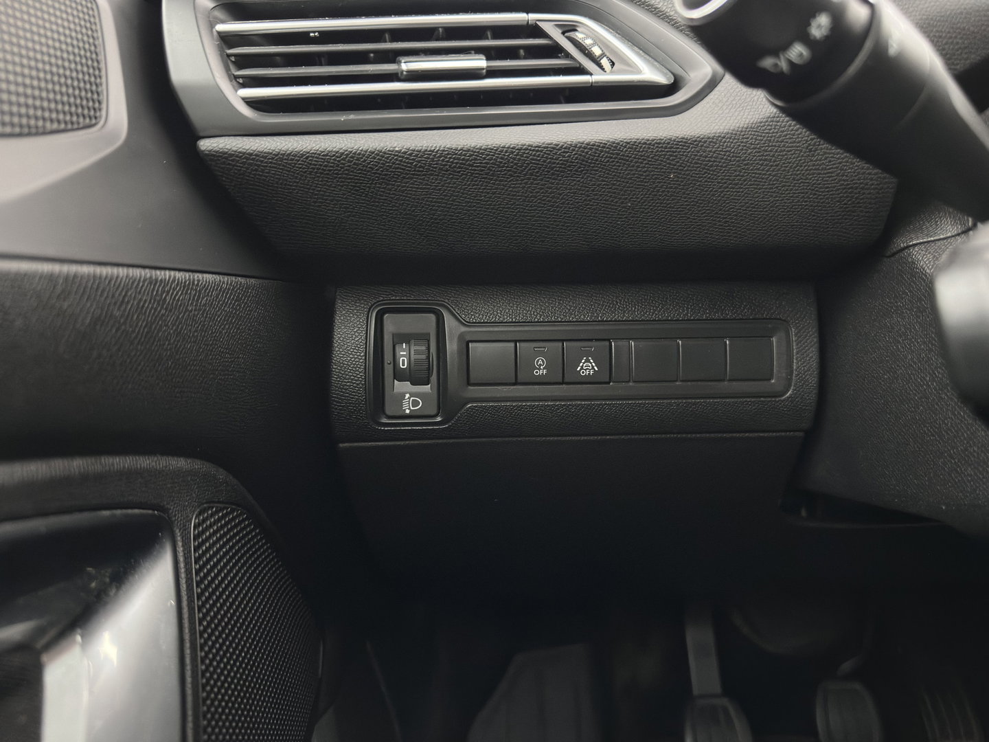 Peugeot 308 SW 1.6 BlueHDI Blue Lease Executive *PANO | NAVI-FULLMAP | COMFORT-SEATS | PRIVACY-GLASS | DAB+ | ECC | PDC | CRUISE | 16''ALU | TOWBAR*