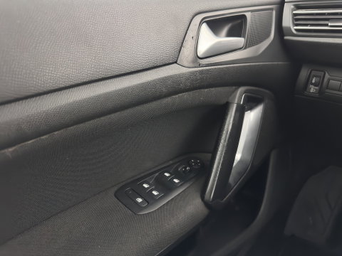 Peugeot 308 SW 1.6 BlueHDI Blue Lease Executive *PANO | NAVI-FULLMAP | COMFORT-SEATS | PRIVACY-GLASS | DAB+ | ECC | PDC | CRUISE | 16''ALU | TOWBAR*
