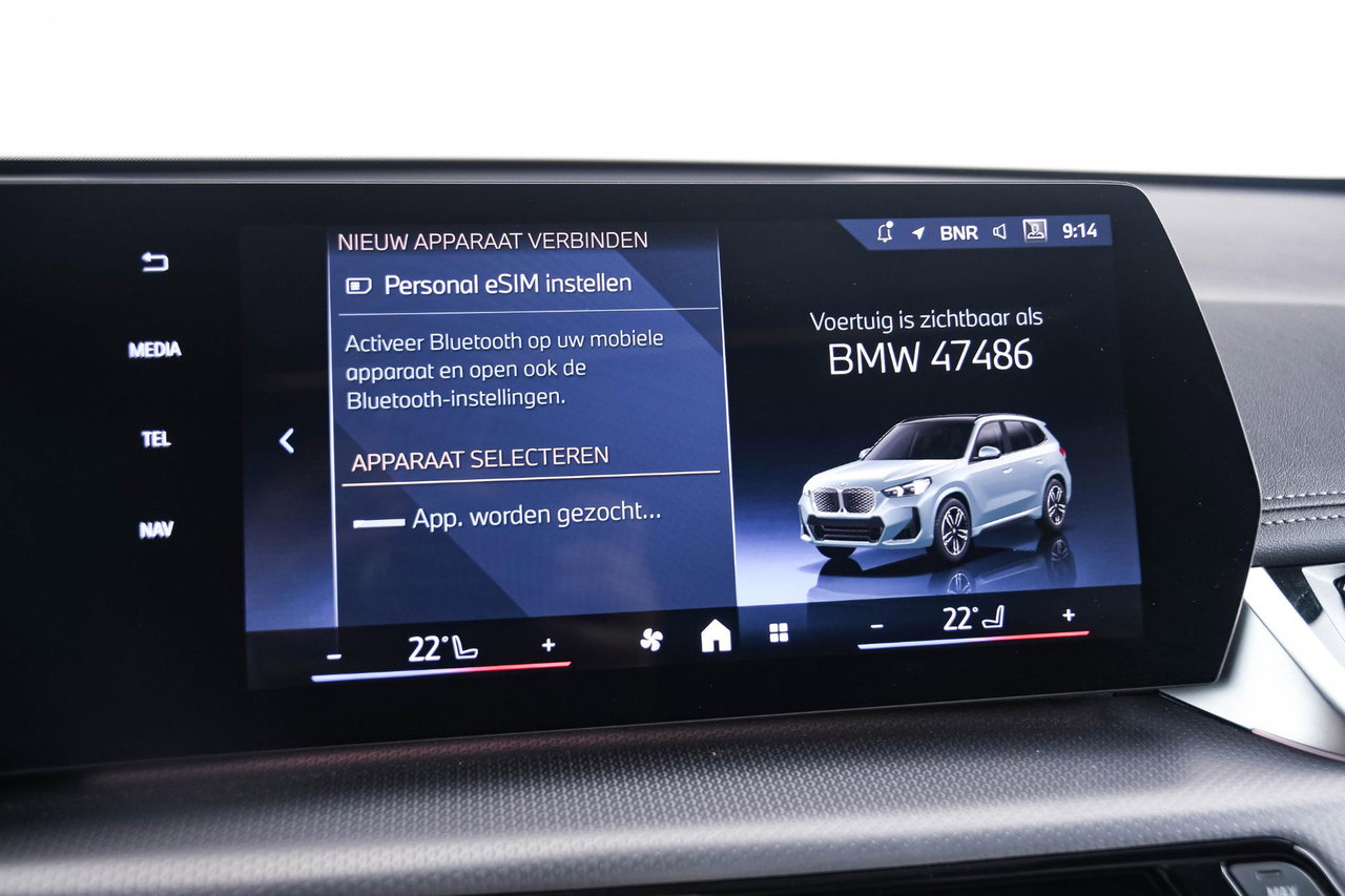 BMW iX1