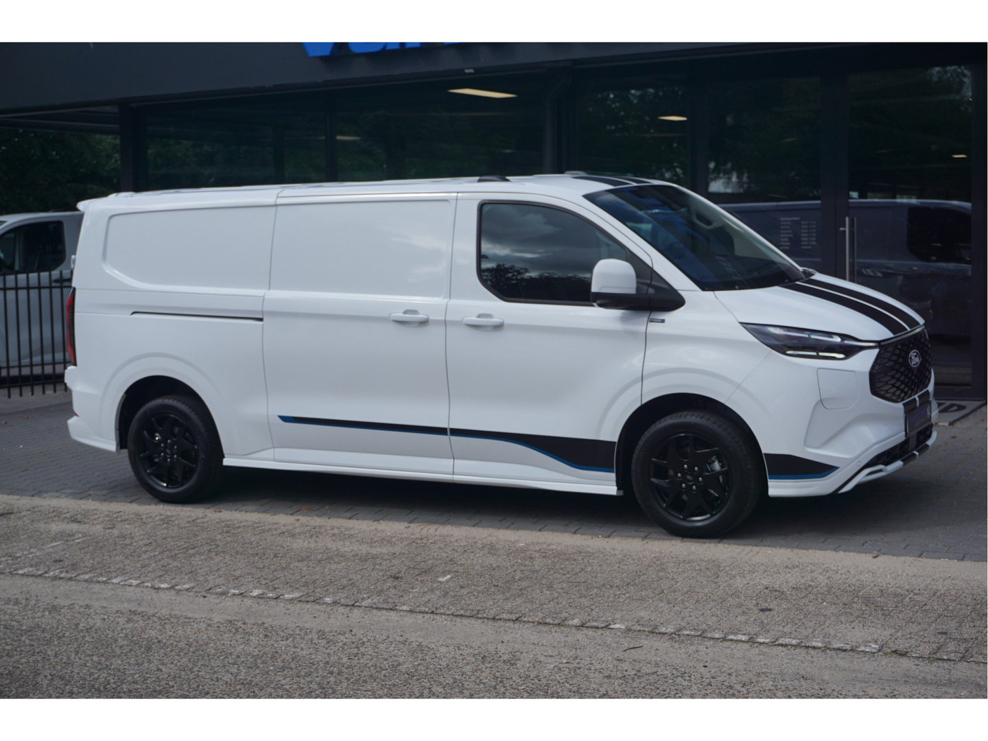 Ford Transit Custom 340L 218PK 71KWH Sport AUT Elektrisch Apple CP/Android A, Cam, 17" LM, 2x Schuifdeur!! NR. P02*