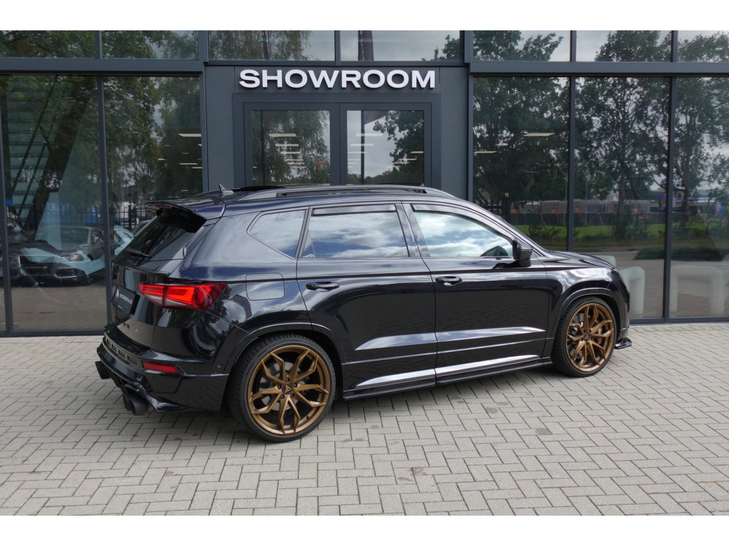 CUPRA Ateca 2.0 TSI 4Drive PANO KEYLESS 354PK ABT