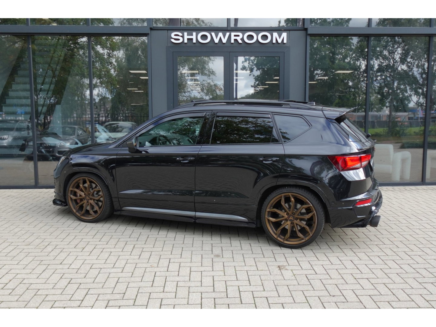 CUPRA Ateca 2.0 TSI 4Drive PANO KEYLESS 354PK ABT