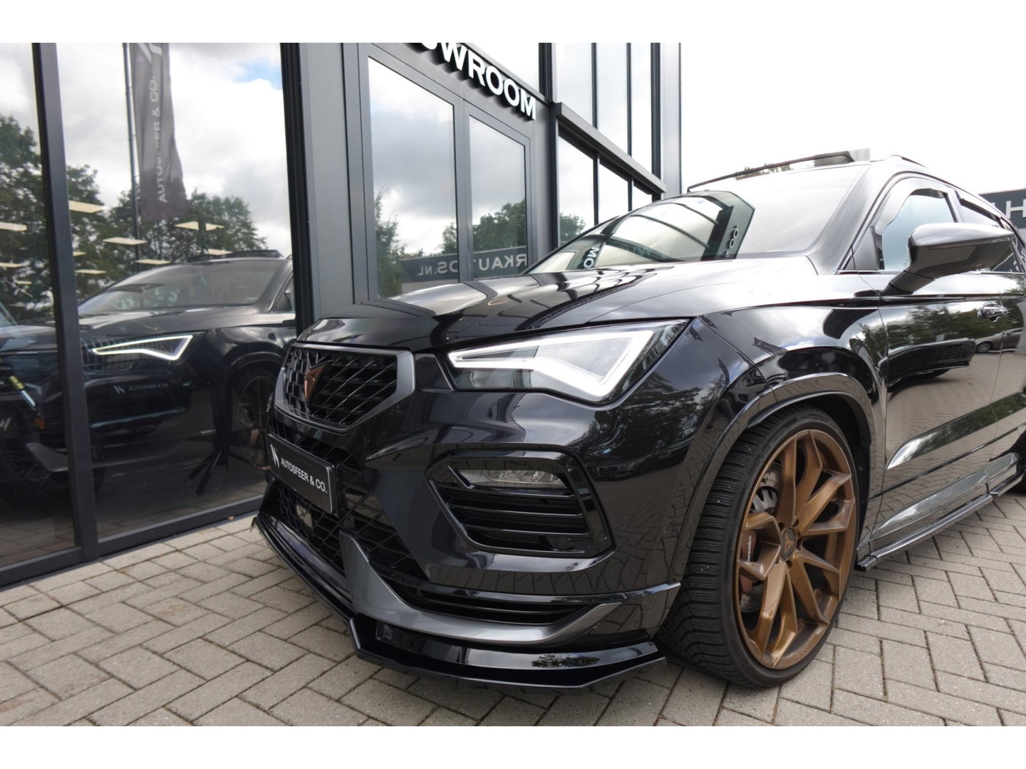 CUPRA Ateca 2.0 TSI 4Drive PANO KEYLESS 354PK ABT