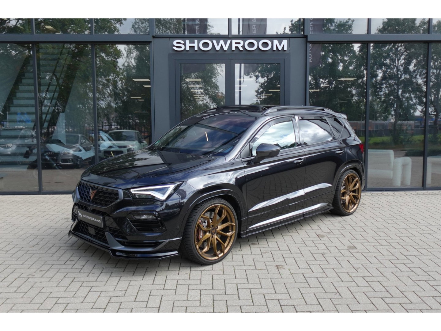 CUPRA Ateca 2.0 TSI 4Drive PANO KEYLESS 354PK ABT