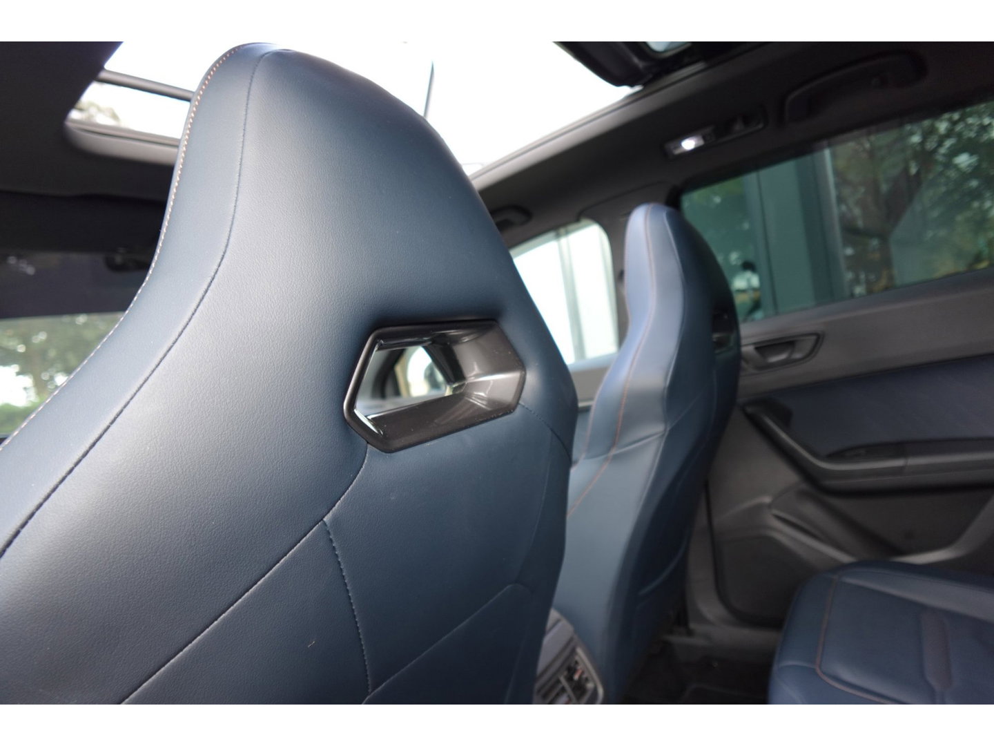 CUPRA Ateca 2.0 TSI 4Drive PANO KEYLESS 354PK ABT