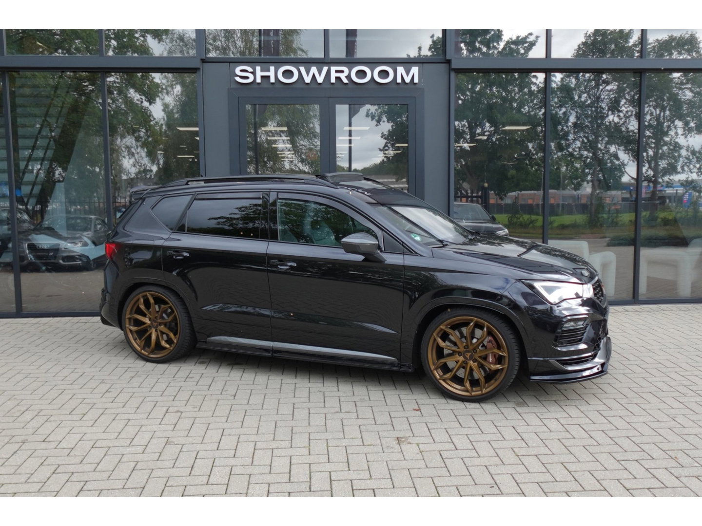 CUPRA Ateca 2.0 TSI 4Drive PANO KEYLESS 354PK ABT
