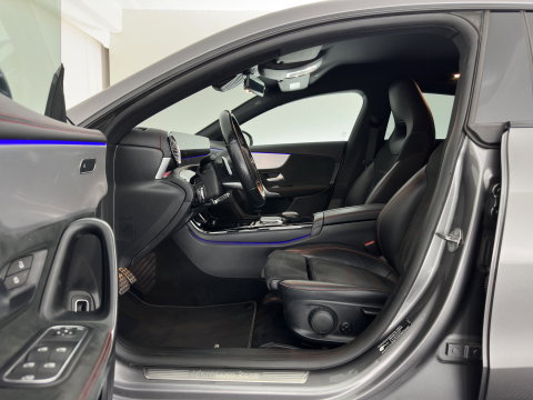 Mercedes-Benz CLA-Klasse Shooting Brake 180 d Business Solution AMG (INCL.BTW) Aut. *LEATHER-MICROFIBRE | FULL-LED | HEATED-SPORTSEATS | AMBIENT-LIGHT | DIGI-COCKPIT | DAB+ | NAVI-FULLMAP | CAMERA | PRIVACYGLASS | SHIFTPADDLES | 18''ALU*