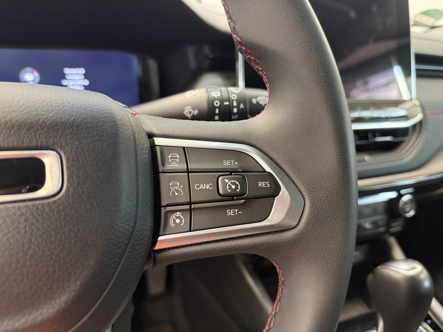Jeep Compass 4xe 240 Plug-in Hybrid Electric Trailhawk Leder ACC Trekhaak