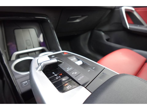 BMW X1 XDrive30e M-PAKKET PANO HUD 360