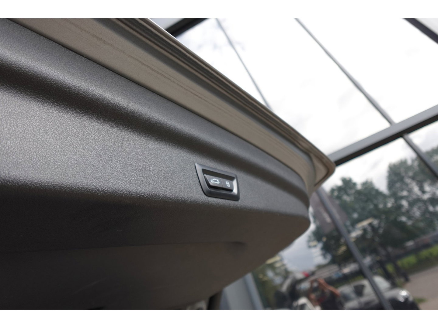 BMW X1 XDrive30e M-PAKKET PANO HUD 360
