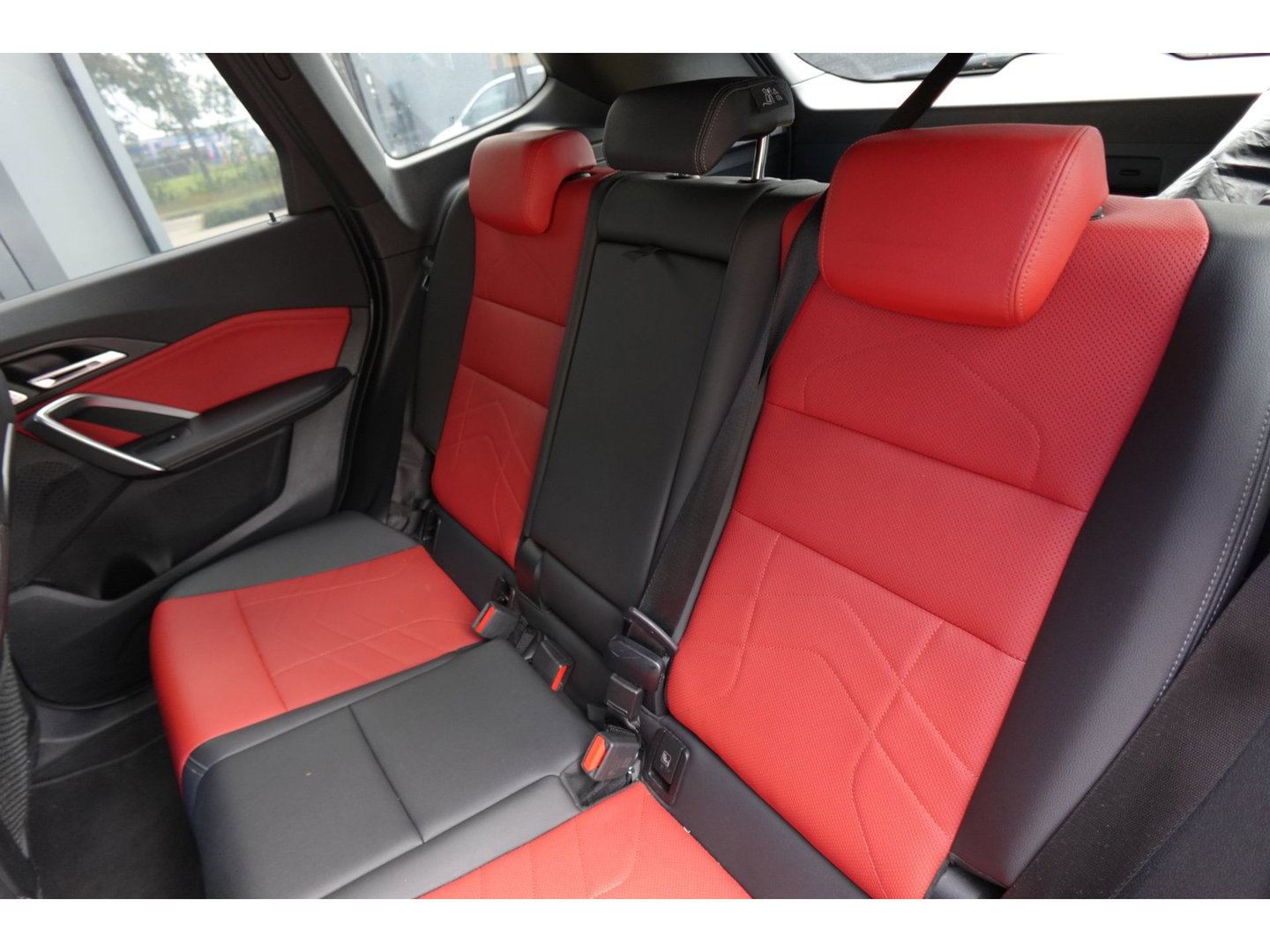 BMW X1 XDrive30e M-PAKKET PANO HUD 360