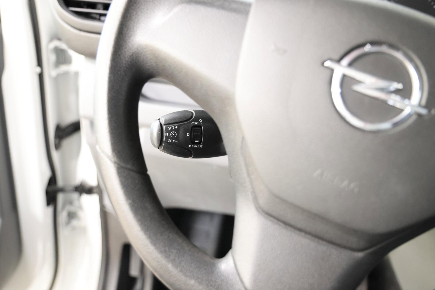 Opel Vivaro 1.5 CDTI L3H1 EXTRA LANG