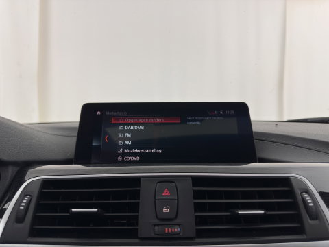 BMW 3-serie 330e High Executive Luxury-Line (Plug-in) (INCL-BTW) Aut. *PANO |  LEATHER | FULL-LED | MEMORY-PACK | HARMAN/KARDON-AUDIO | BLINDSPOT | KEYLESS | CAMERA | NAVI-FULLMAP | DAB | PRIVACY-GLASS | ECC | HEAD-UP | PDC | 18''ALU*