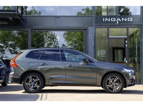 Volvo XC60 T8 AWD R-design Luchtvering | Pano | Harman Kardon | Trekhaak | Dealeronderhouden