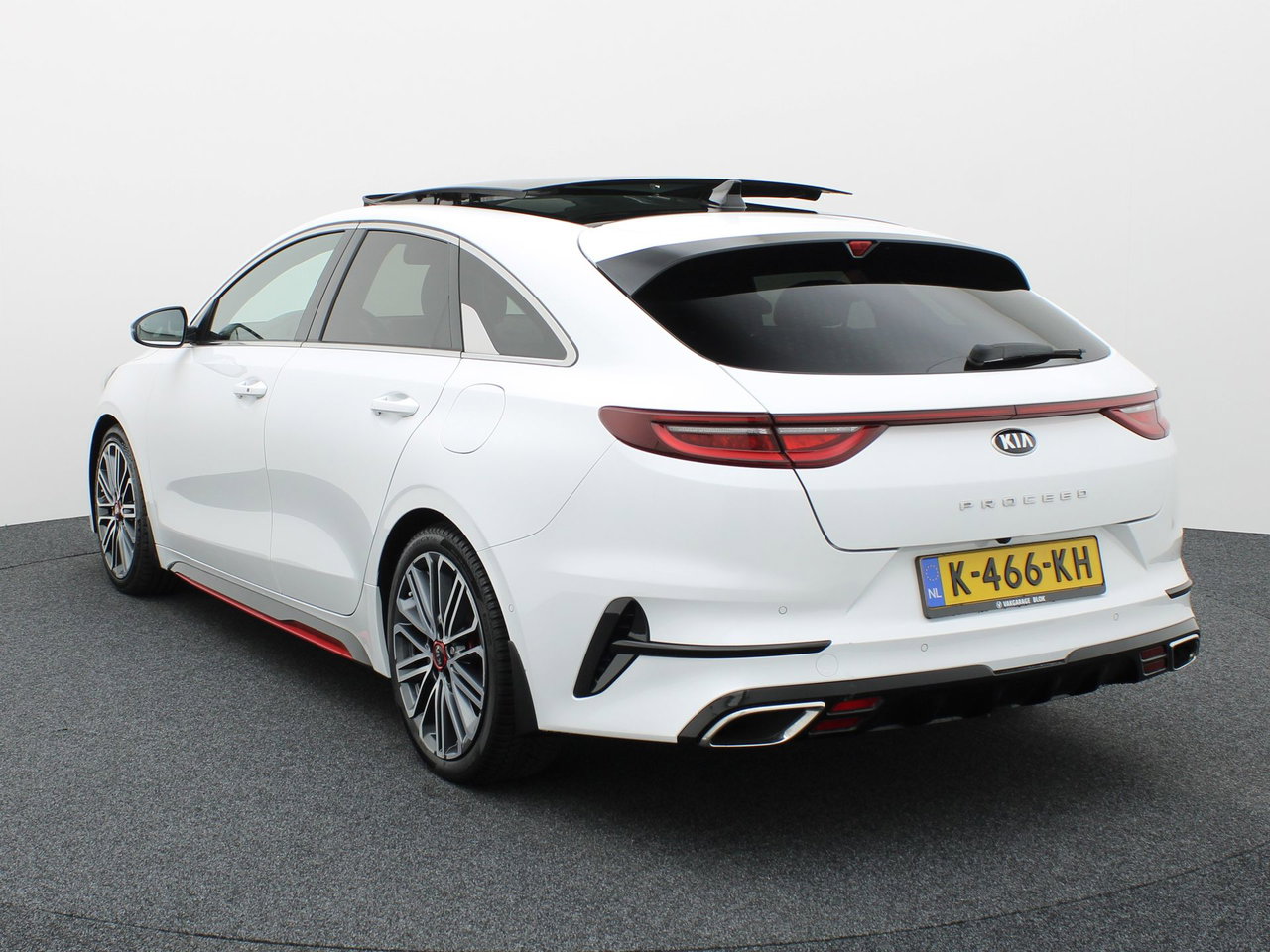 Kia ProCeed