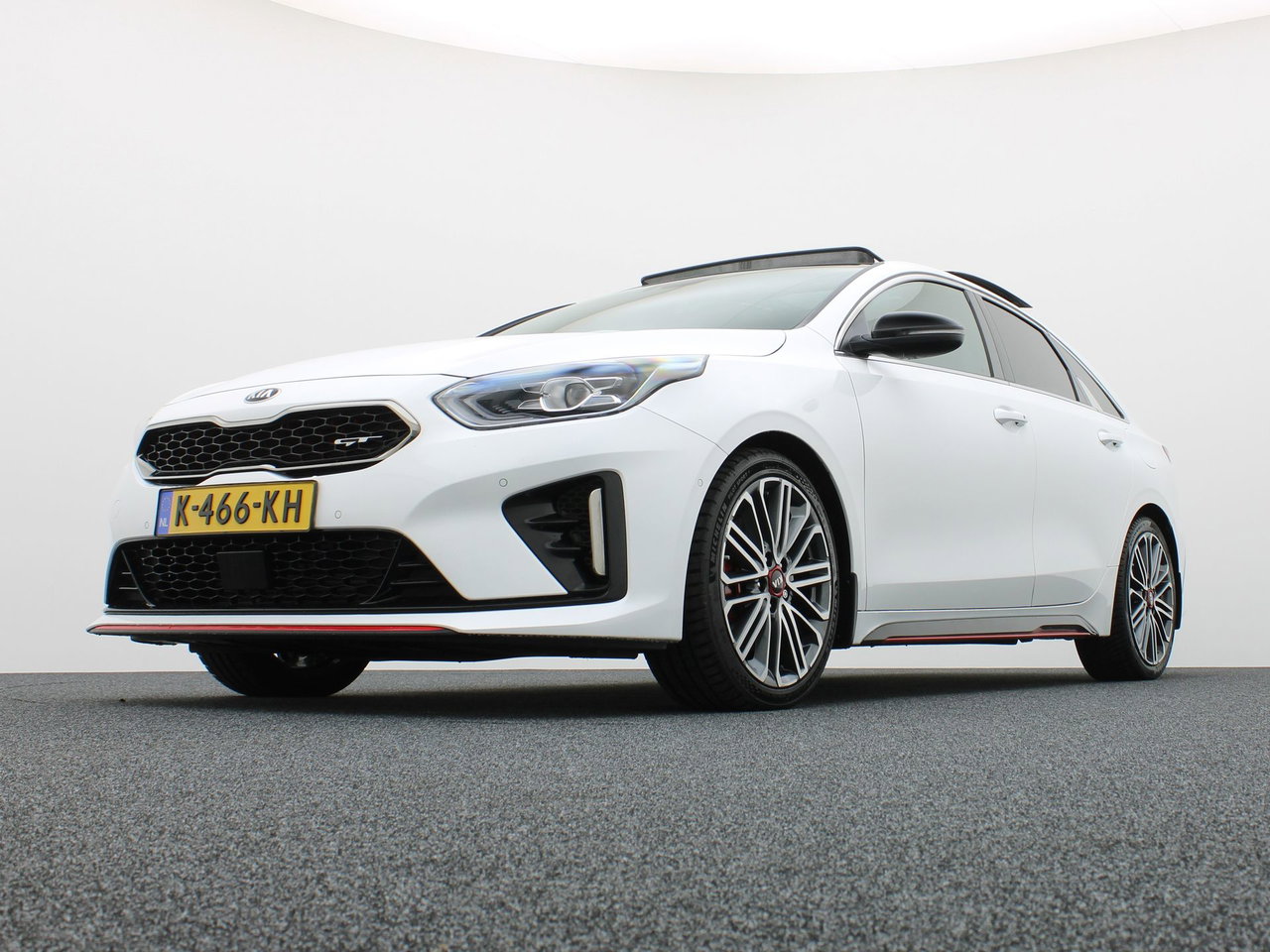 Kia ProCeed