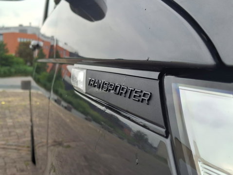 Volkswagen Transporter 2.0 TDI L2H1 Highline | ARMSTEUN | ACHTERUITRIJCAMERA | APPLE CARPLAY | 2x STOEL