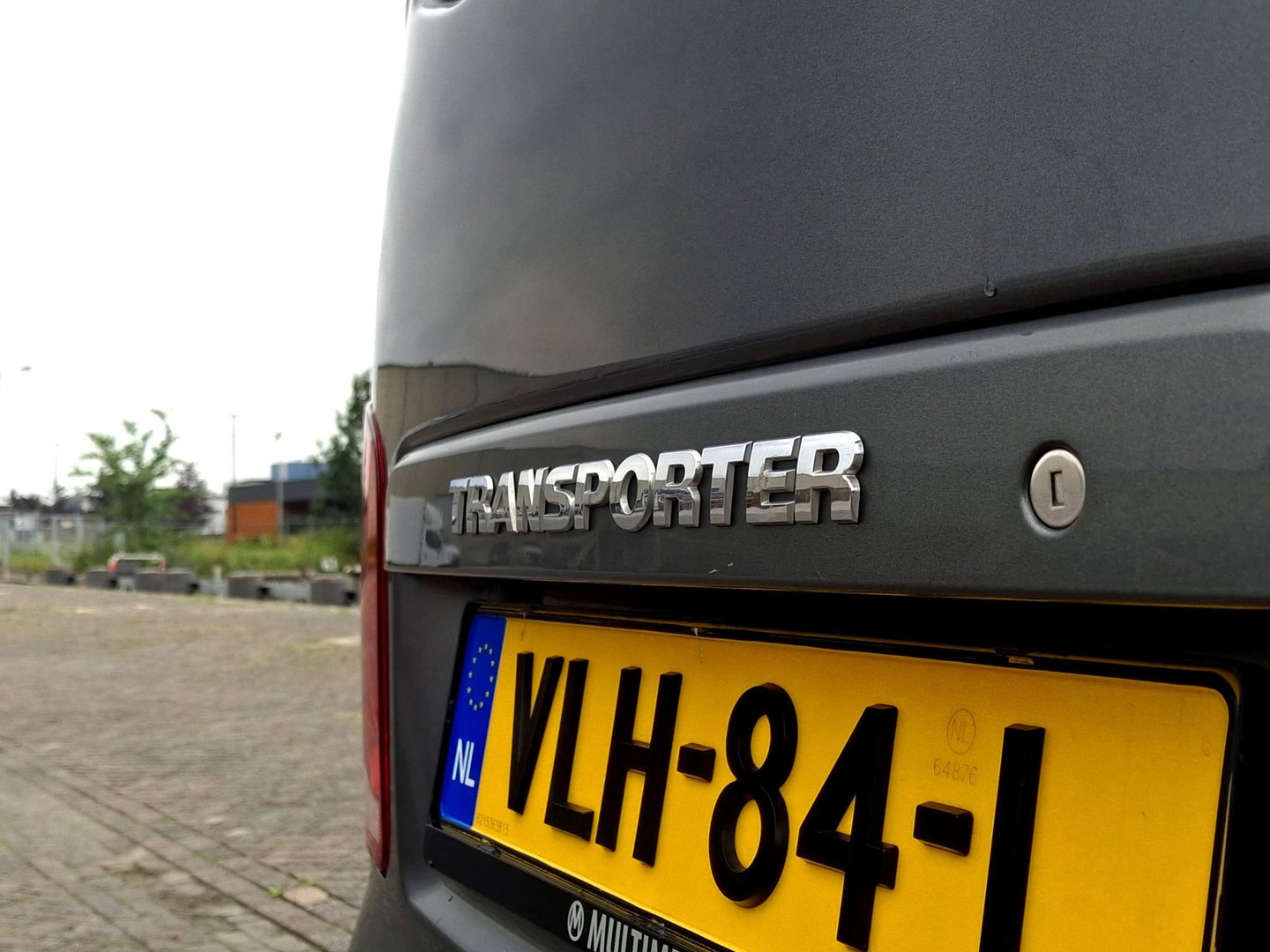 Volkswagen Transporter 2.0 TDI L2H1 Highline | ARMSTEUN | ACHTERUITRIJCAMERA | APPLE CARPLAY | 2x STOEL