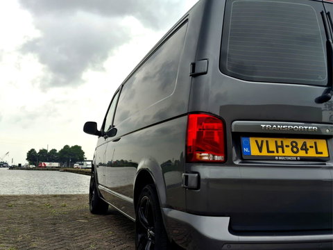 Volkswagen Transporter 2.0 TDI L2H1 Highline | ARMSTEUN | ACHTERUITRIJCAMERA | APPLE CARPLAY | 2x STOEL