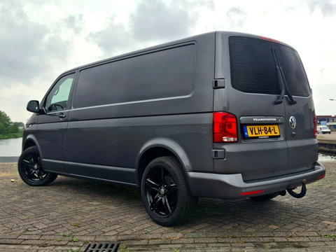 Volkswagen Transporter 2.0 TDI L2H1 Highline | ARMSTEUN | ACHTERUITRIJCAMERA | APPLE CARPLAY | 2x STOEL