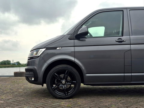 Volkswagen Transporter 2.0 TDI L2H1 Highline | ARMSTEUN | ACHTERUITRIJCAMERA | APPLE CARPLAY | 2x STOEL