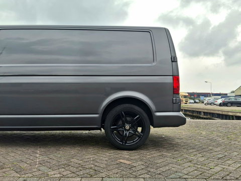 Volkswagen Transporter 2.0 TDI L2H1 Highline | ARMSTEUN | ACHTERUITRIJCAMERA | APPLE CARPLAY | 2x STOEL