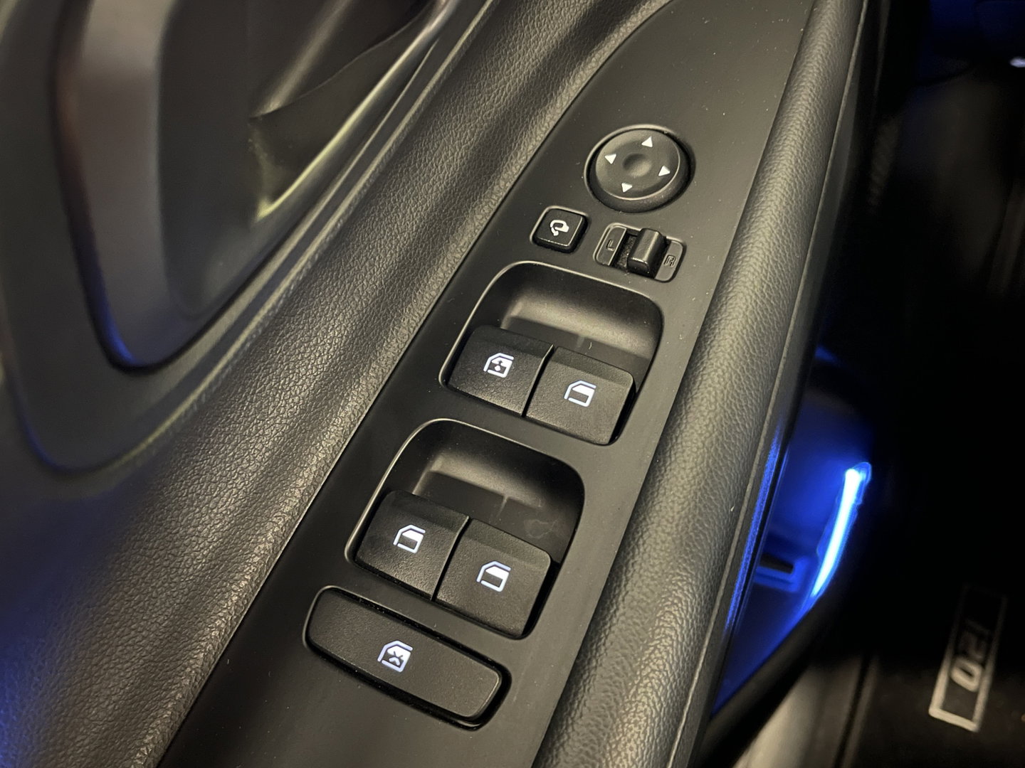 Hyundai i20 1.0 T-GDI Comfort Smart | Apple Carplay | Keyless Go & Entry | Airconditioning | Achteruitrijcamera | Sfeerverlichting |