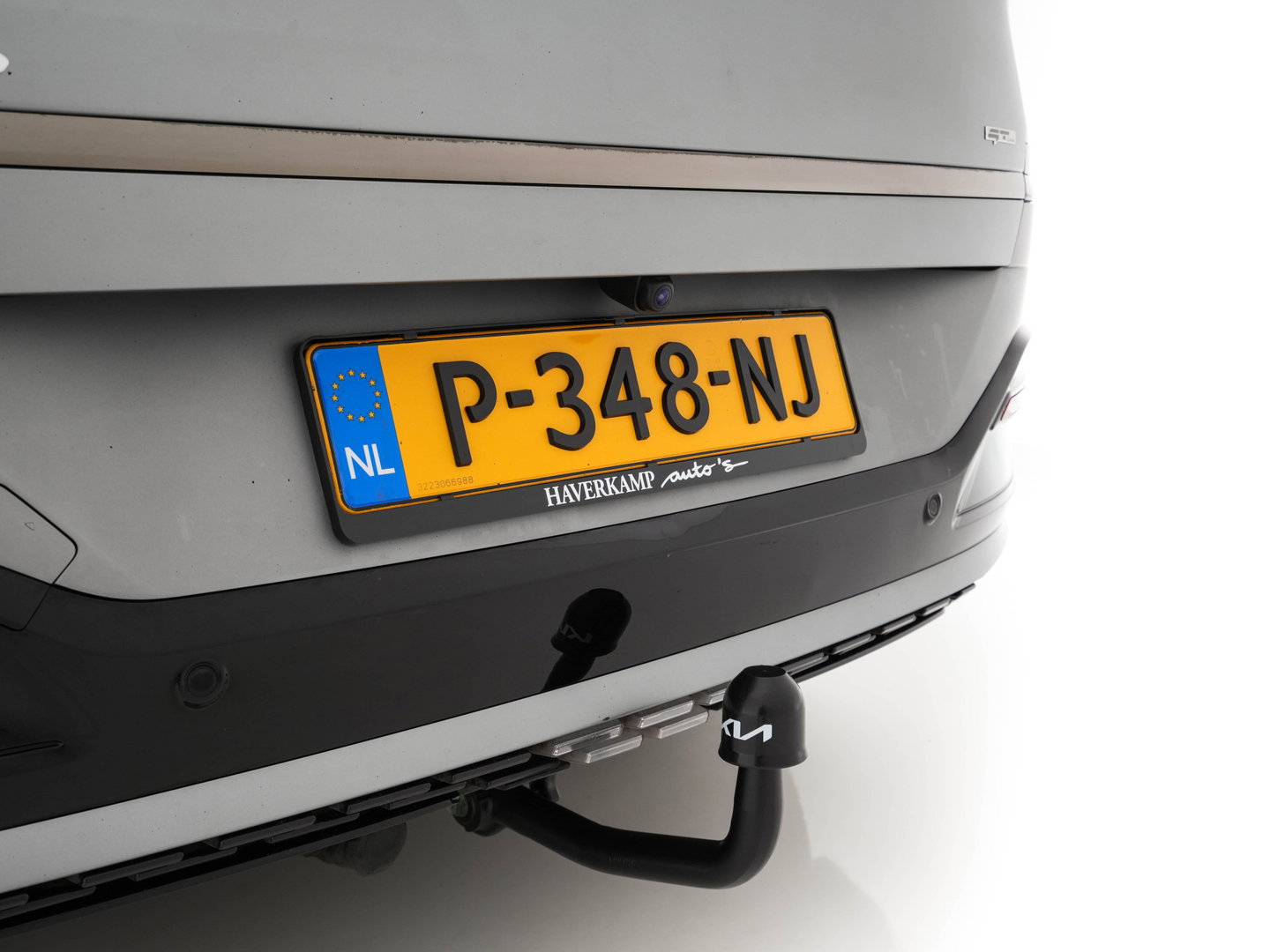 Kia Ev6 GT-Line AWD 77.4 kWh [3-Fase-11kW] (INCL-BTW) Aut. *PANO | HEAD-UP | LEATHER-ALCANTARA | ADAPTIVE-CRUISE | DIGI-COCKPIT | MERIDIAN-AUDIO | MEMORYPACK | FULL-LED | KEYLESS | TOPVIEW | DAB | BLINDSPOT | NAVI-FULLMAP | 20''ALU |