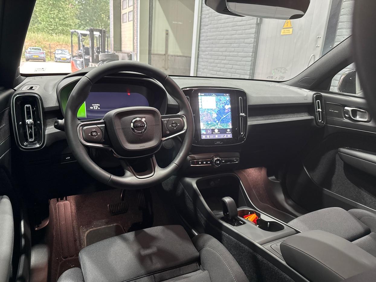 Volvo EX40 Single Motor Extended Range Plus | 82 kWh | Harman/Kardon | 360° Camera | BLIS | Stoel+Stuurverwarming | ACC