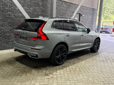 Volvo XC60 T6 Plus Black Edition | Harman/Kardon | Pilot Assist | Panoramadak | 360° Camera | Head-Up | Stoel+Stuurverwarming | 21 Inch