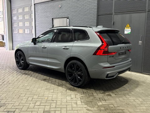 Volvo XC60 T6 Plus Black Edition | Harman/Kardon | Pilot Assist | Panoramadak | 360° Camera | Head-Up | Stoel+Stuurverwarming | 21 Inch